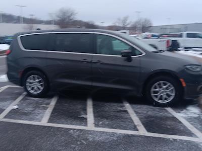 Used 2023 Chrysler Pacifica Touring L Minivan for sale #3P5606 - photo 2