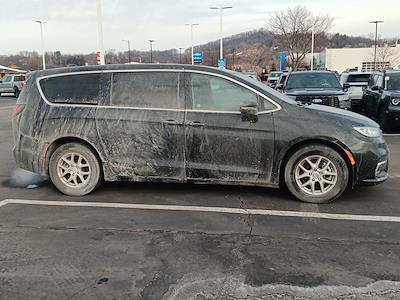 Used 2023 Chrysler Pacifica Touring L Minivan for sale #3P5624 - photo 2