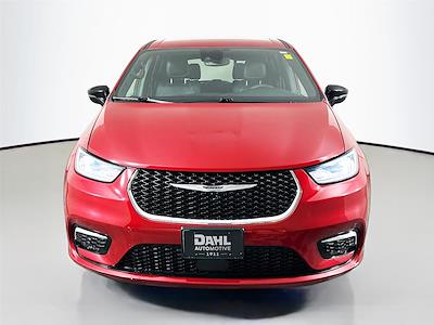 Used 2025 Chrysler Pacifica Select Minivan for sale #3P5643 - photo 2