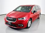 Used 2025 Chrysler Pacifica Select Minivan for sale #3P5654 - photo 4