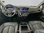 Used 2025 Chrysler Pacifica Select Minivan for sale #3P5654 - photo 21