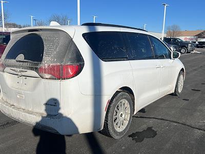 Used 2020 Chrysler Pacifica Hybrid Touring L Minivan for sale #3p56091 - photo 2