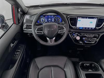 2025 Chrysler Pacifica FWD Minivan for sale #3p5877 - photo 2