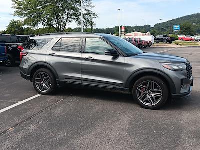 2025 Ford Explorer 4WD SUV for sale #3p5950 - photo 2