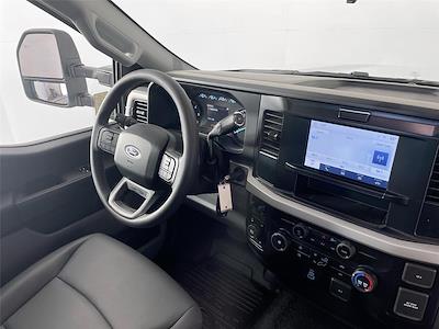 New 2026 Ford F-600 - photo 1