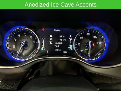 Used 2023 Chrysler Pacifica - photo 1