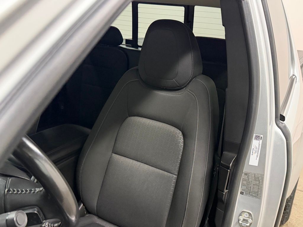 Used 2016 GMC Canyon - photo 11
