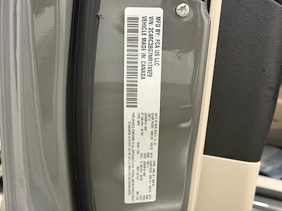 Used 2022 Chrysler Pacifica Touring L Minivan for sale #W251061B - photo 2