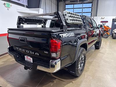 Used 2019 Toyota Tacoma - photo 1