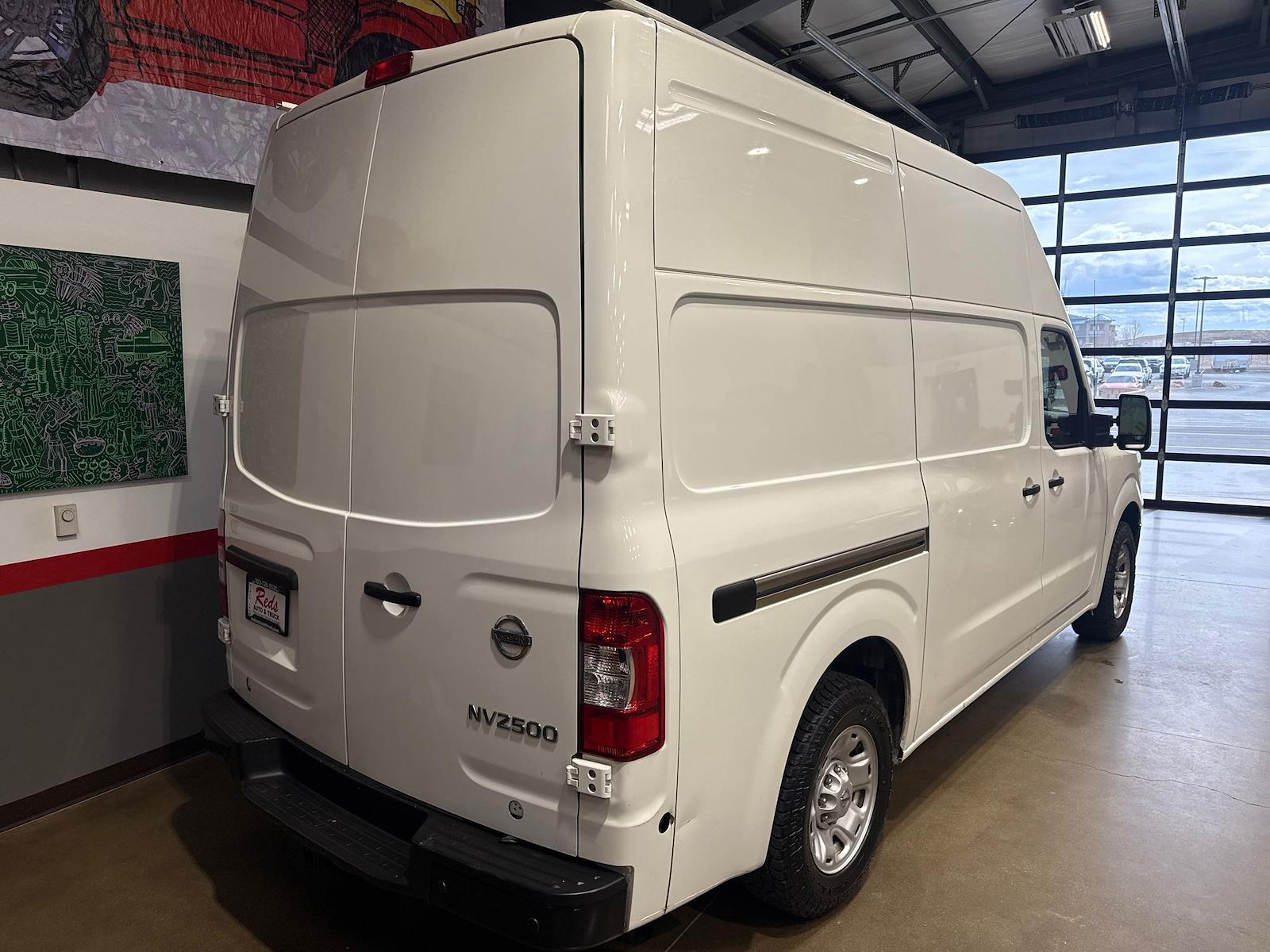 Used 2020 Nissan NV HD - photo 21