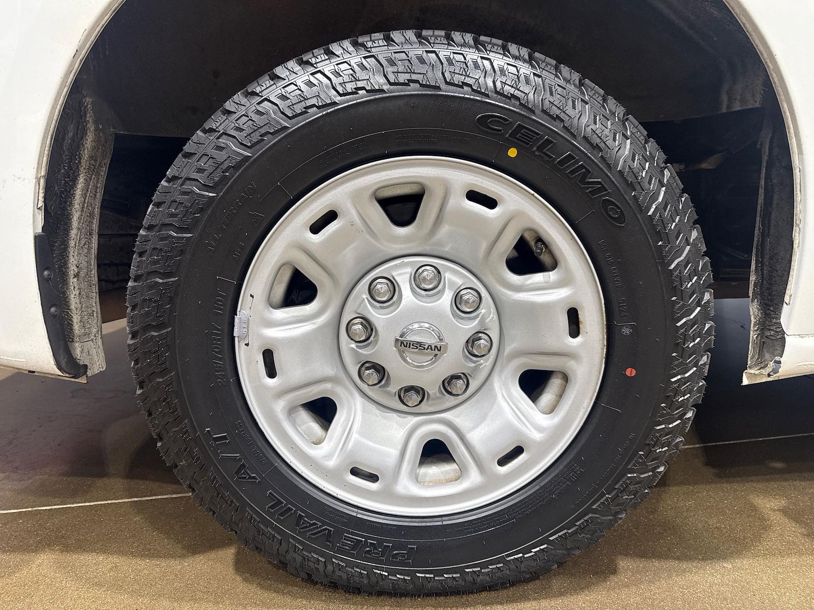 Used 2020 Nissan NV HD - photo 23