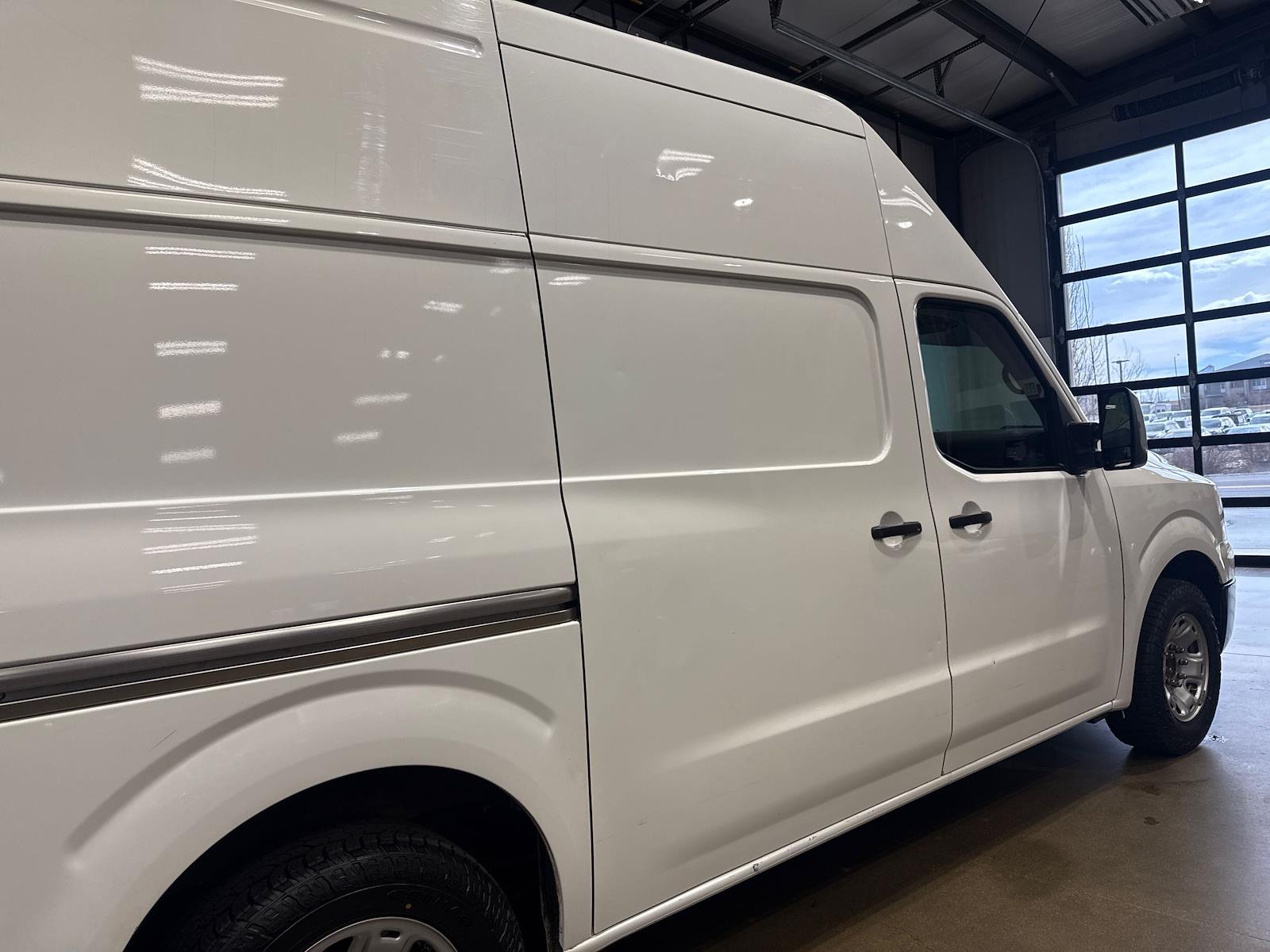 Used 2020 Nissan NV HD - photo 25