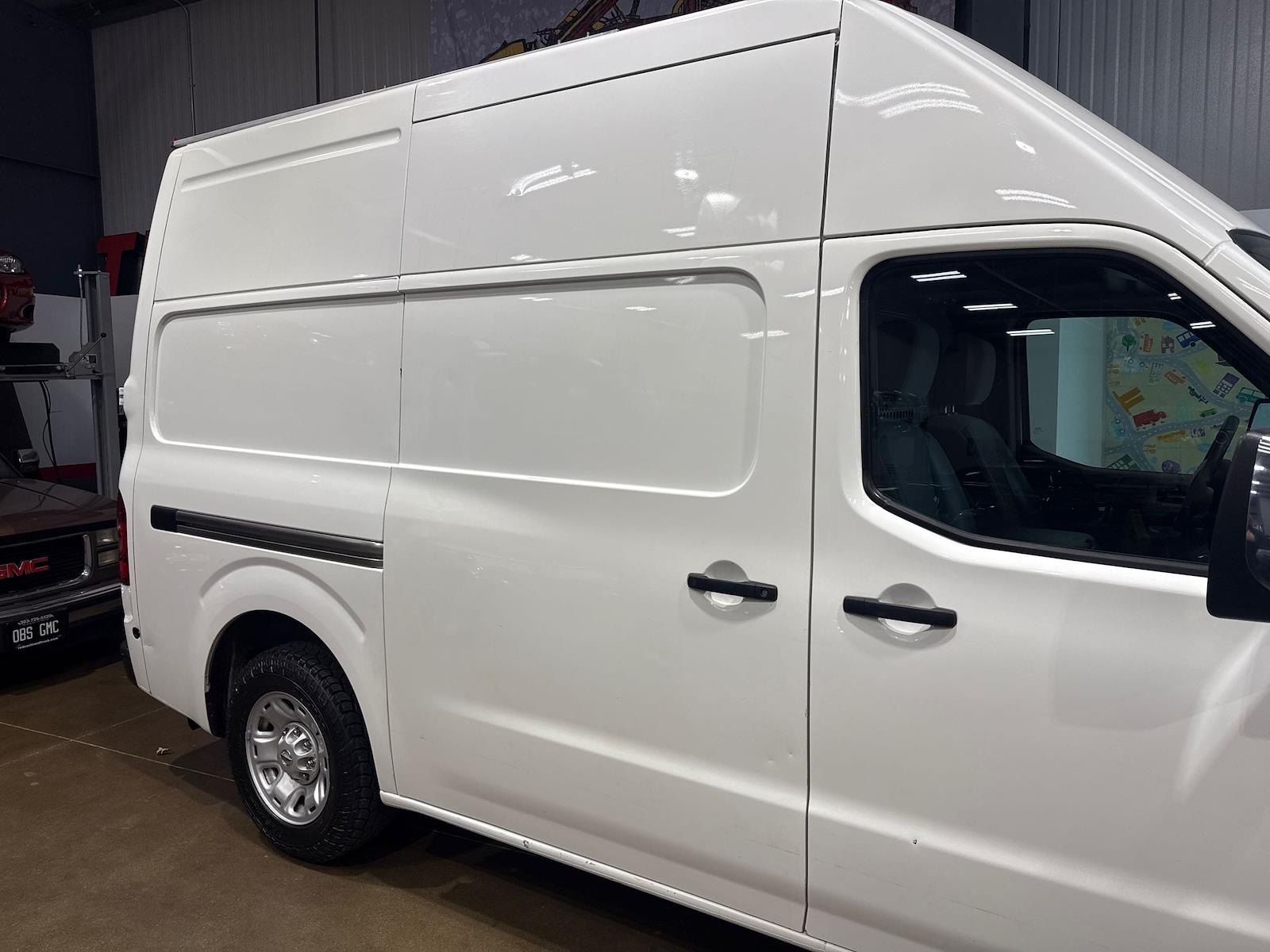 Used 2020 Nissan NV HD - photo 26