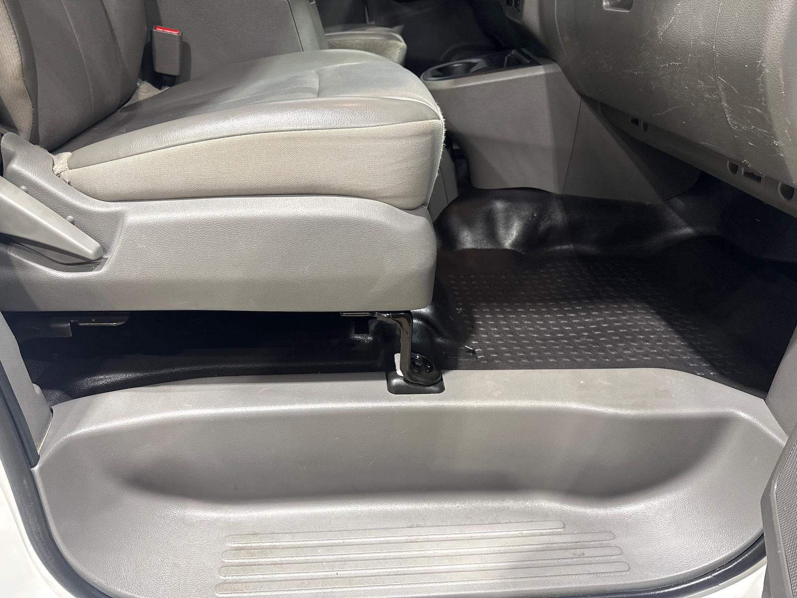 Used 2020 Nissan NV HD - photo 54