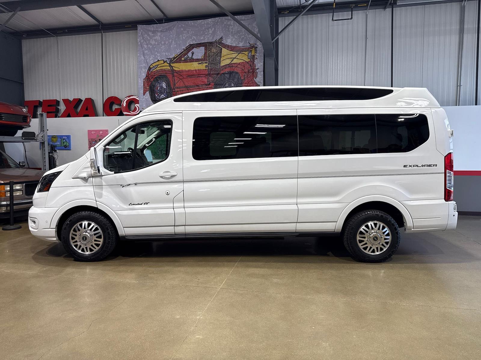 Used 2023 Ford Transit 150 - photo 9