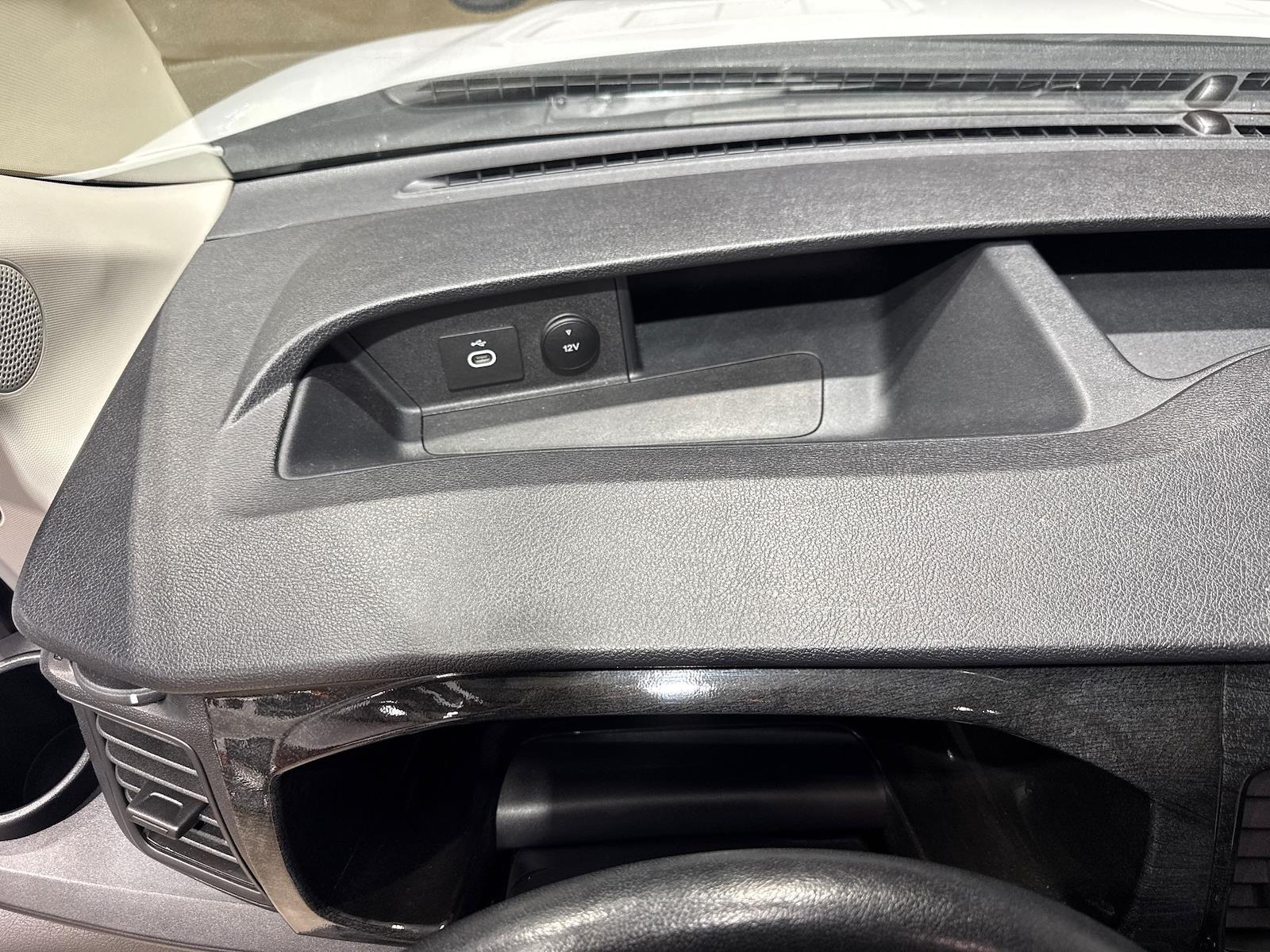 Used 2023 Ford Transit 150 - photo 130