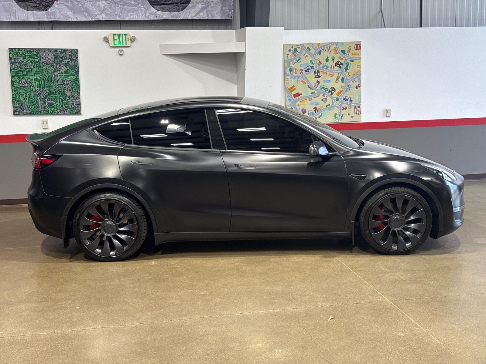 Used 2023 Tesla Model Y - photo 35