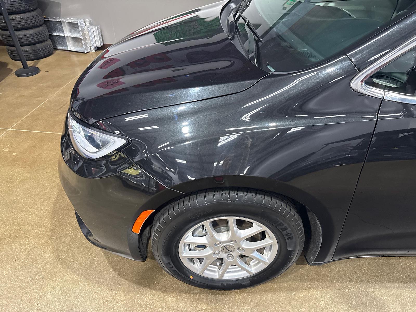 Used 2023 Chrysler Pacifica - photo 123