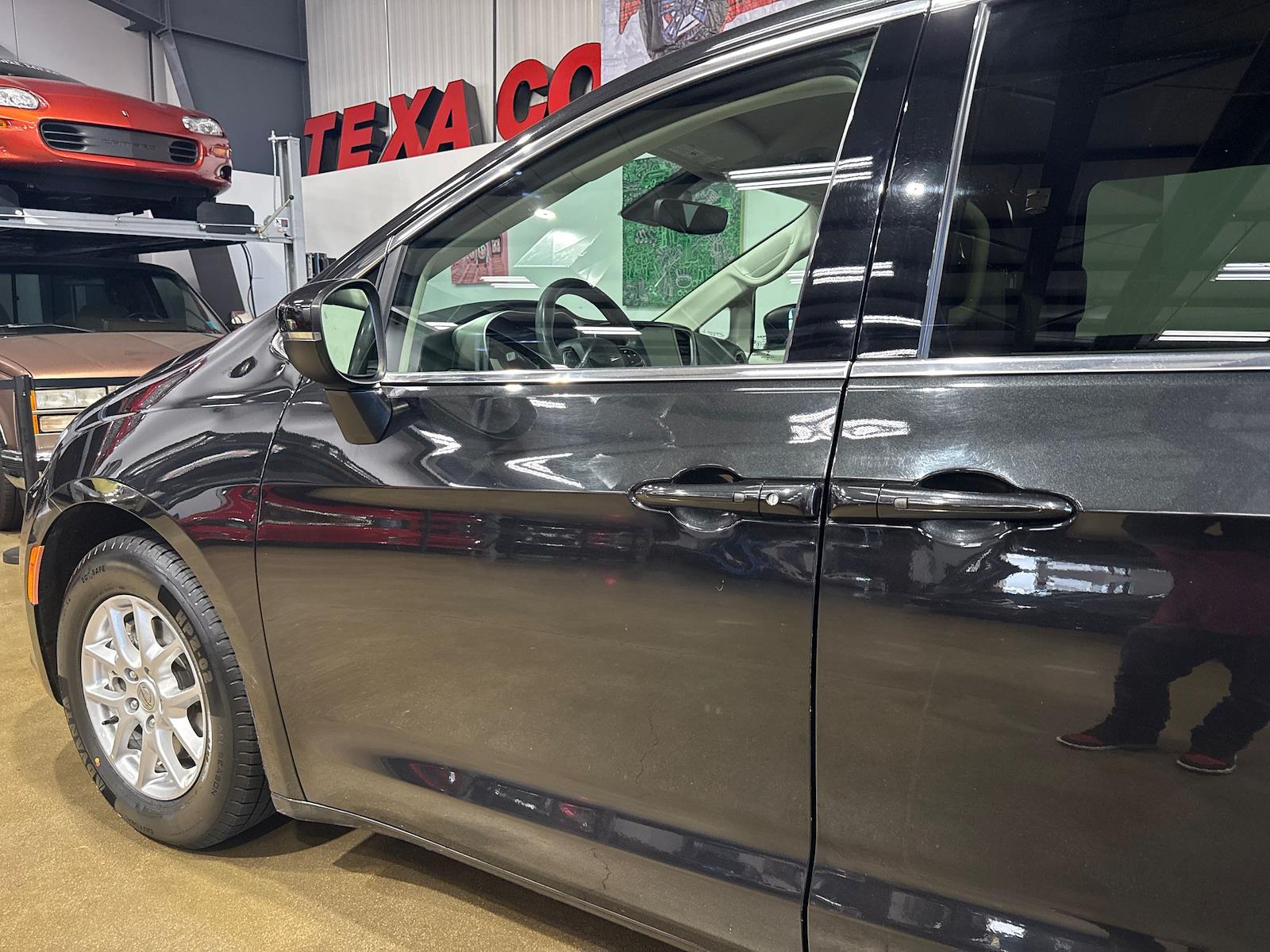 Used 2023 Chrysler Pacifica - photo 128
