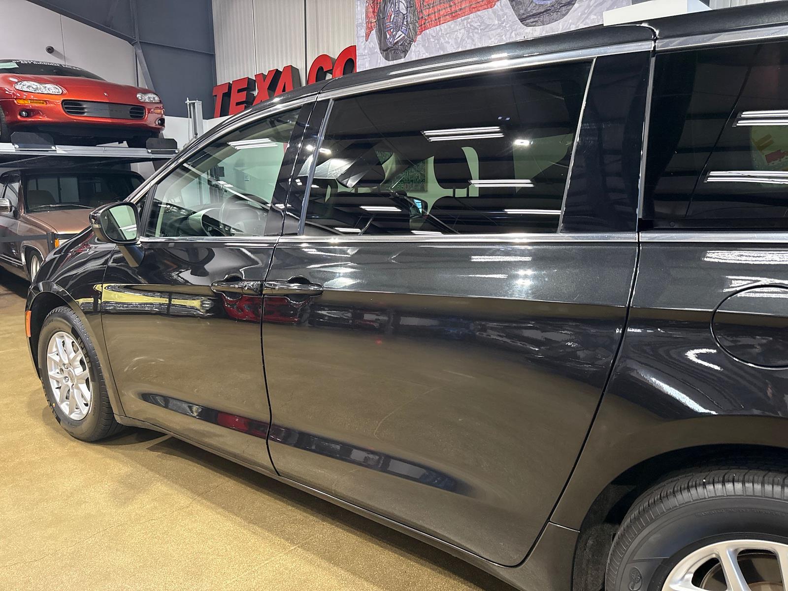 Used 2023 Chrysler Pacifica - photo 130