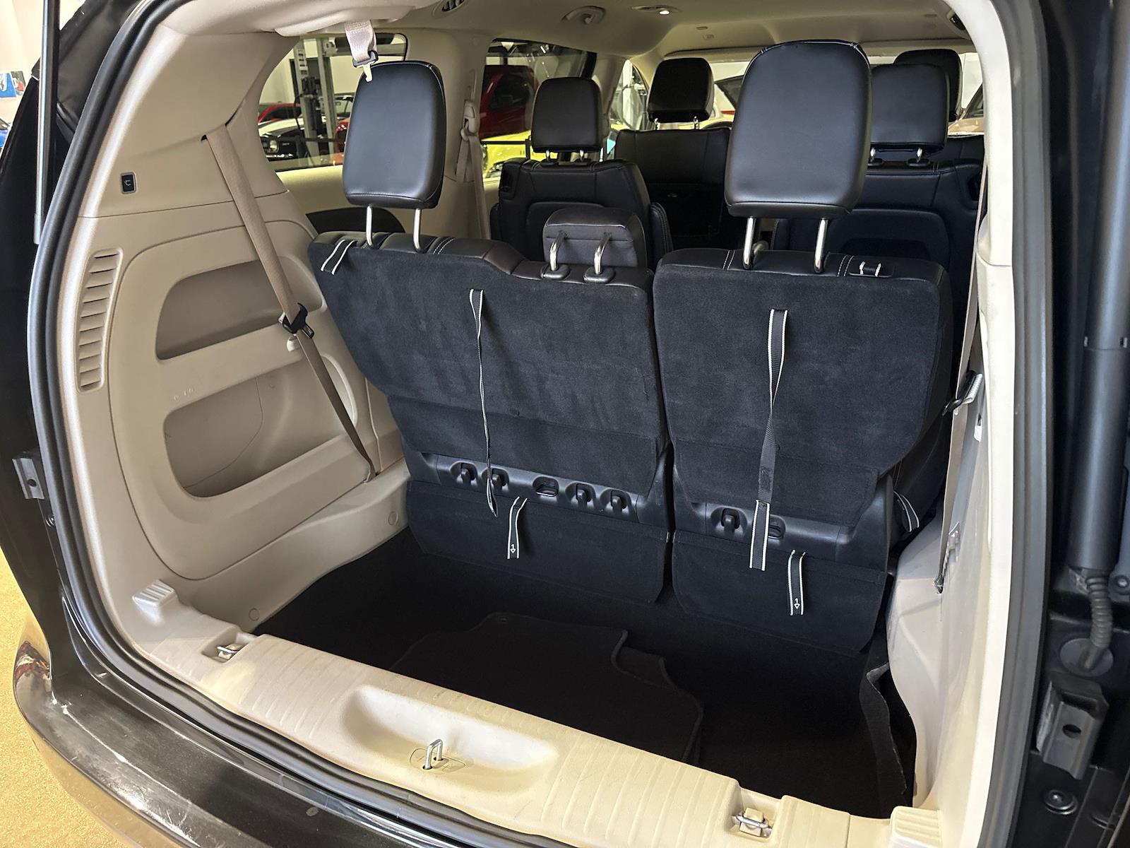 Used 2023 Chrysler Pacifica - photo 145