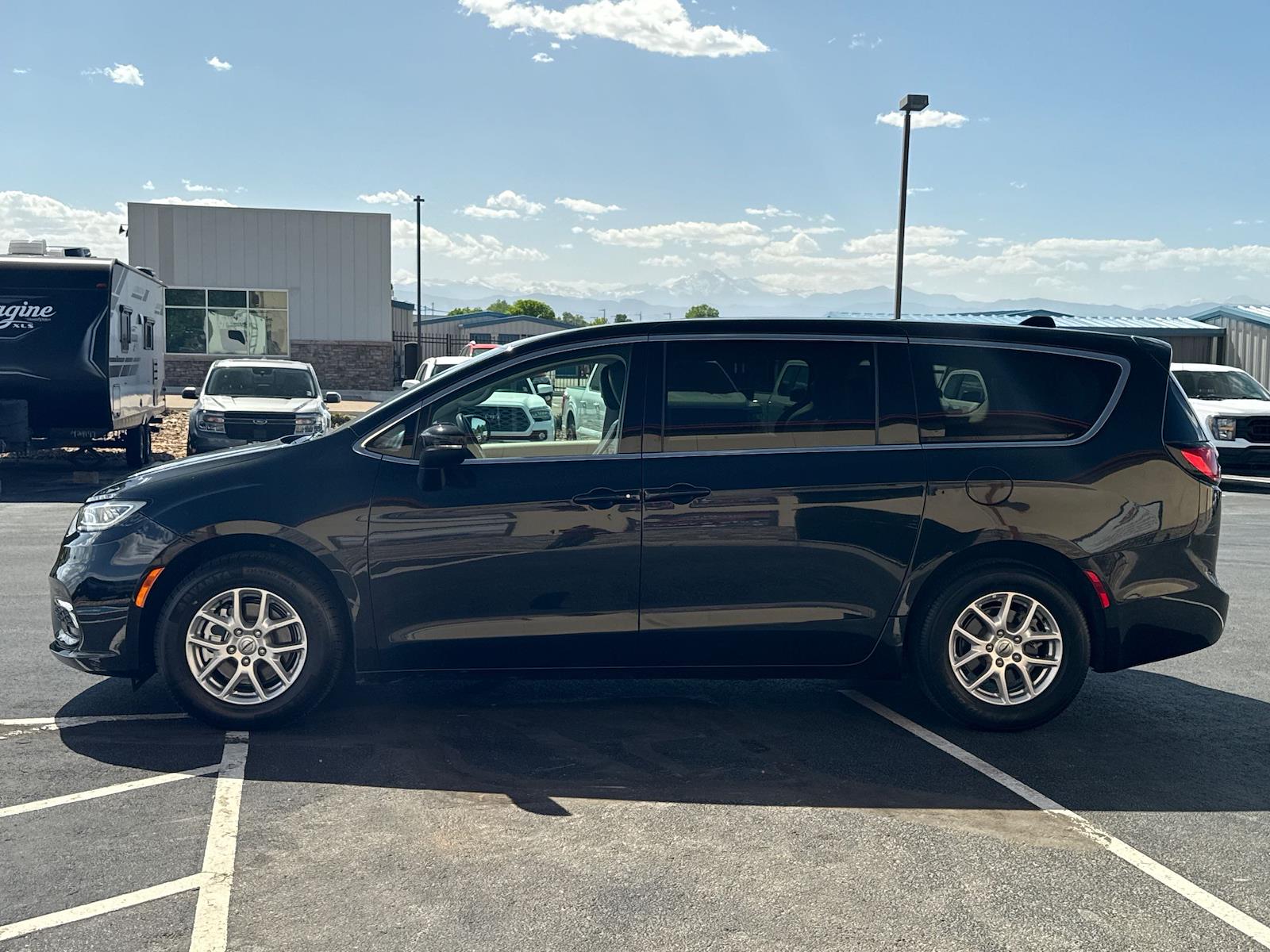 Used 2023 Chrysler Pacifica - photo 164