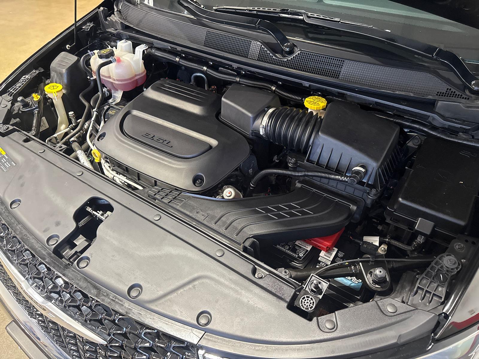 Used 2023 Chrysler Pacifica - photo 52
