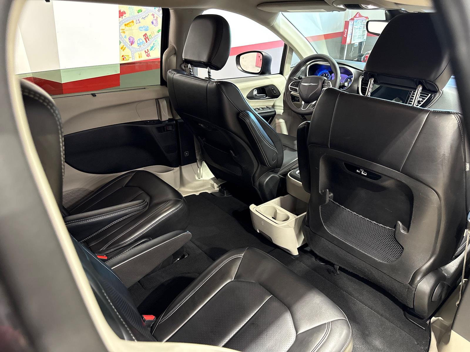 Used 2023 Chrysler Pacifica - photo 68