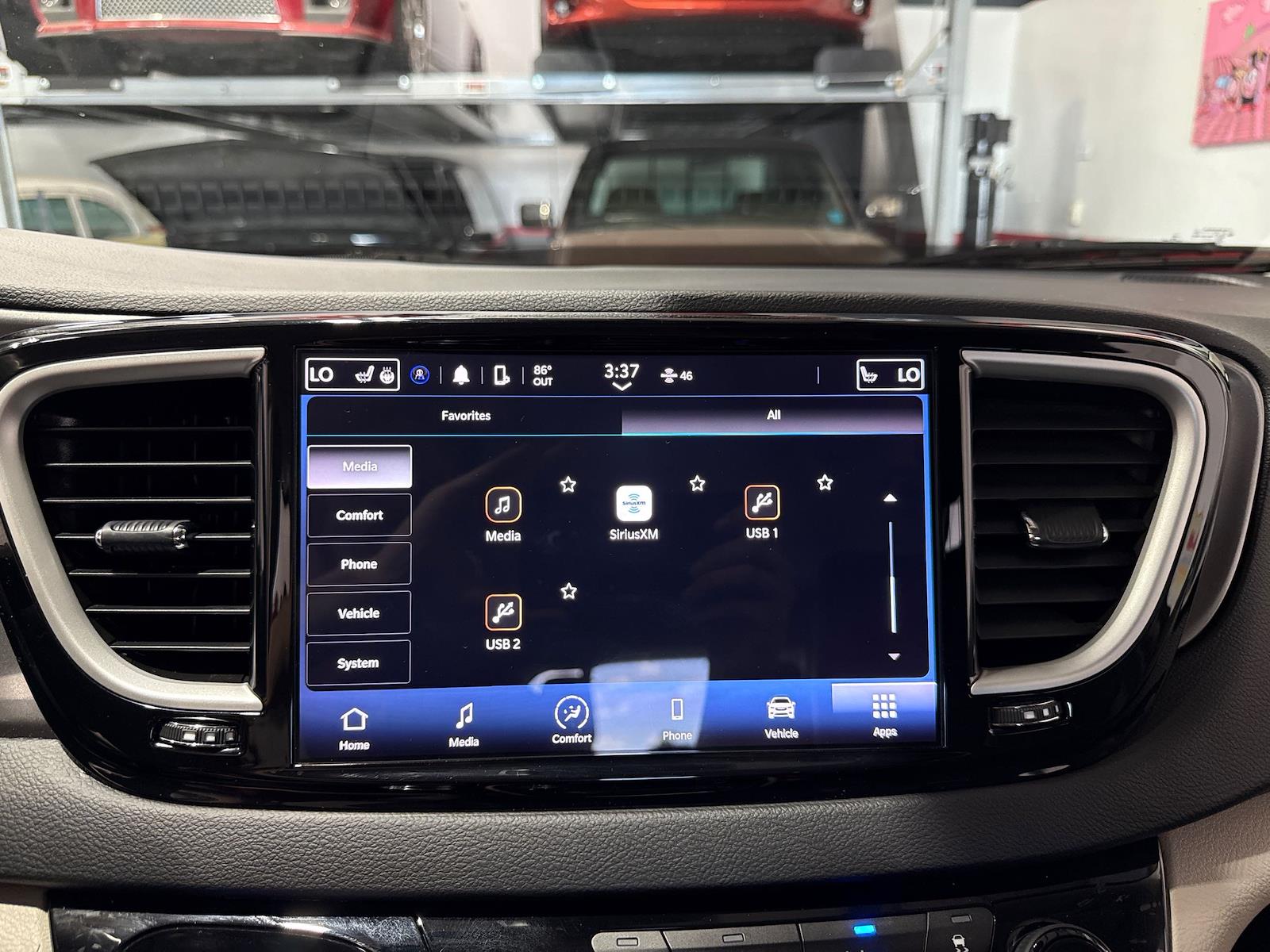 Used 2023 Chrysler Pacifica - photo 77