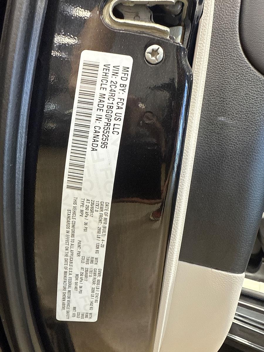 Used 2023 Chrysler Pacifica - photo 81
