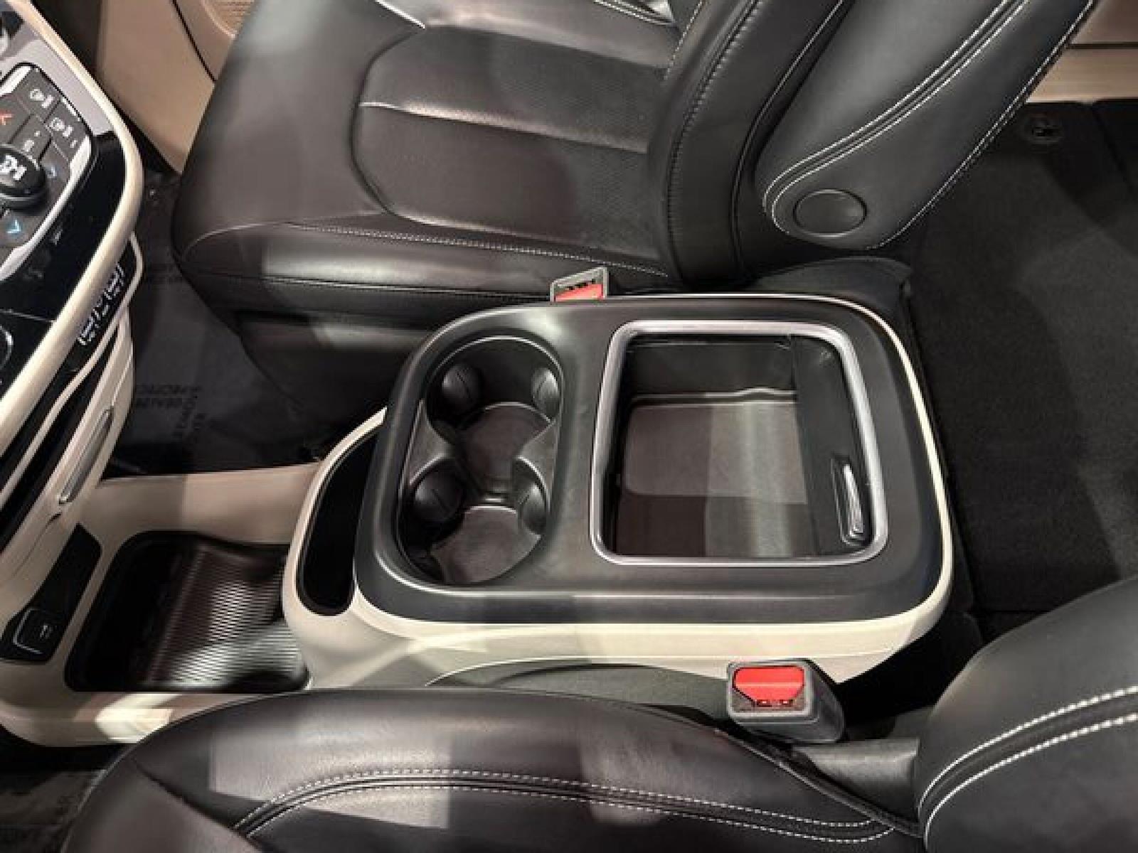 Used 2023 Chrysler Pacifica - photo 91