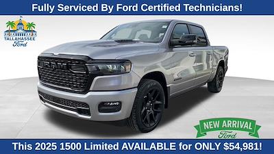 Used 2025 Ram 1500 - photo 1