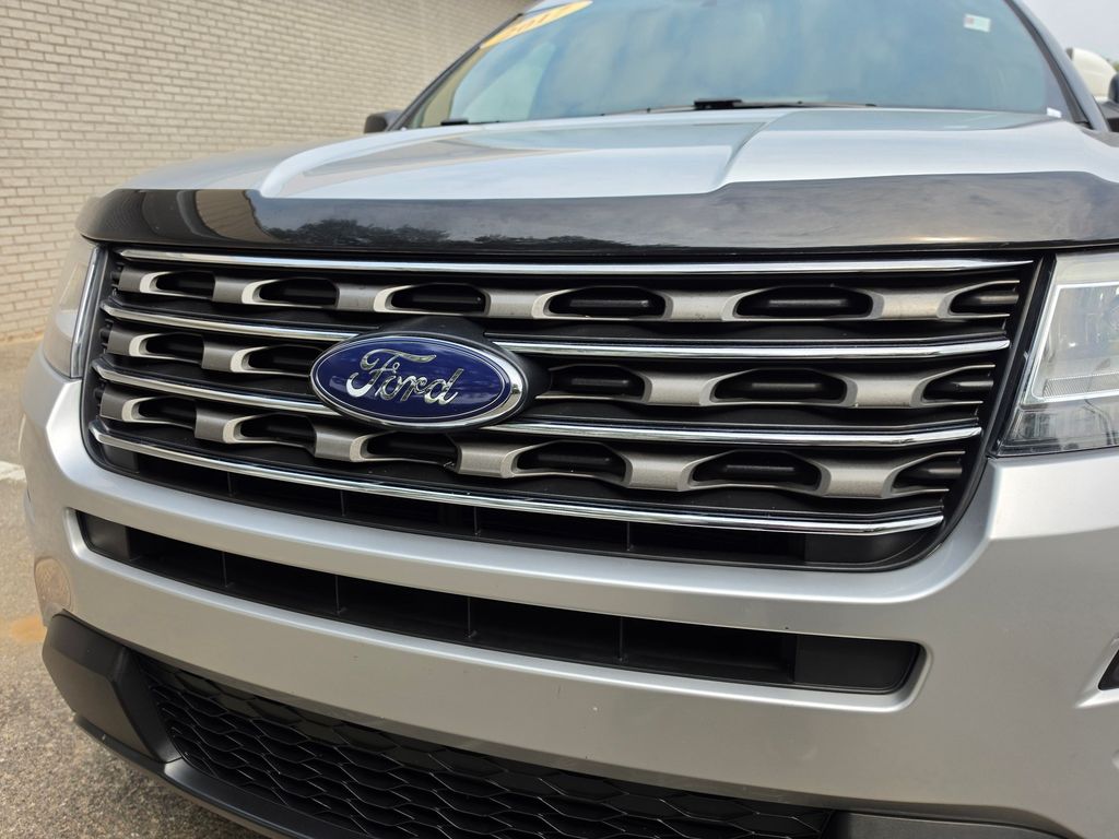 Used 2017 Ford Explorer - photo 19