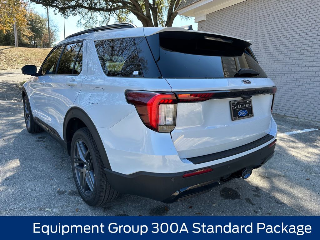 New 2026 Ford Explorer - photo 2