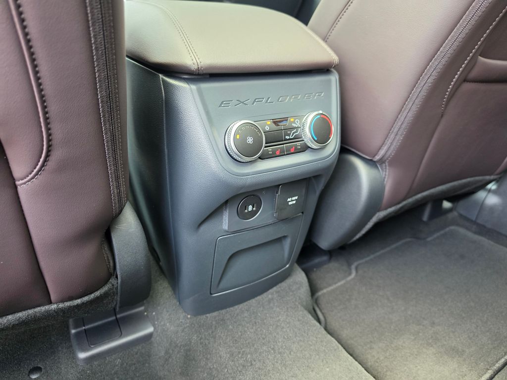 New 2026 Ford Explorer - photo 7