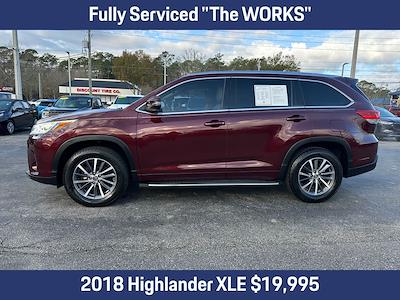 Used 2018 Toyota Highlander XLE for sale #D04162A - photo 2