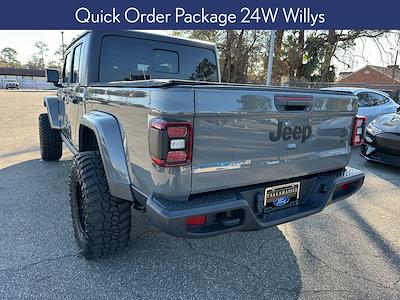 Used 2021 Jeep Gladiator - photo 1