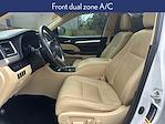 2017 Toyota Highlander FWD SUV for sale #GA68287A - photo 7