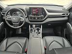 2022 Toyota Highlander FWD SUV for sale #25J086A - photo 16