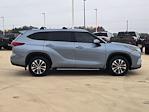 2022 Toyota Highlander FWD SUV for sale #25J086A - photo 1