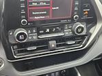 2022 Toyota Highlander FWD SUV for sale #25J086A - photo 19