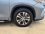 2022 Toyota Highlander FWD SUV for sale #25J086A - photo 33