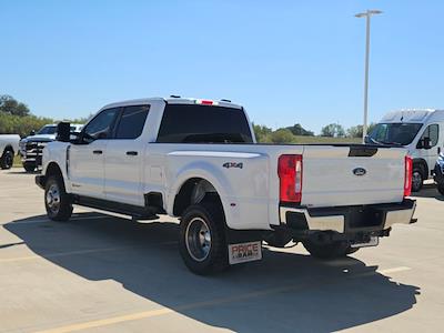 2023 Ford F-350 Crew Cab DRW 4WD Pickup for sale #26R013A - photo 2