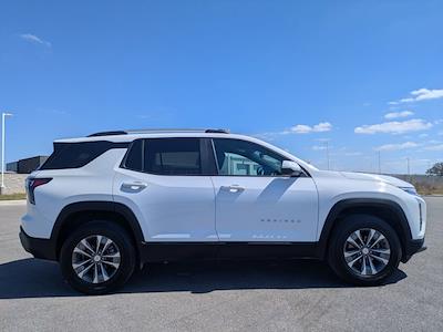 Used 2025 Chevrolet Equinox - photo 1