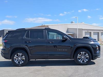 Used 2025 Chevrolet Equinox - photo 1