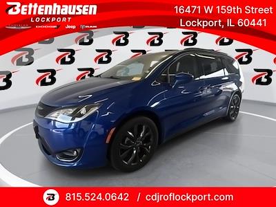 2020 Chrysler Pacifica FWD Minivan for sale #LC10035A - photo 1