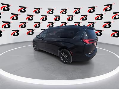 2023 Chrysler Pacifica AWD Minivan for sale #LC10086A - photo 2