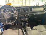 2020 Jeep Gladiator Crew Cab 4x4 Pickup for sale #O5X527150A - photo 9