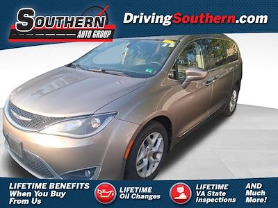 2017 Chrysler Pacifica FWD Minivan for sale #OX10451 - photo 1