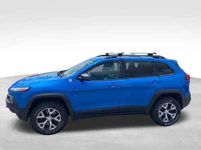 Used 2018 Jeep Cherokee Trailhawk 4x4 SUV for sale #stk tbd - photo 2